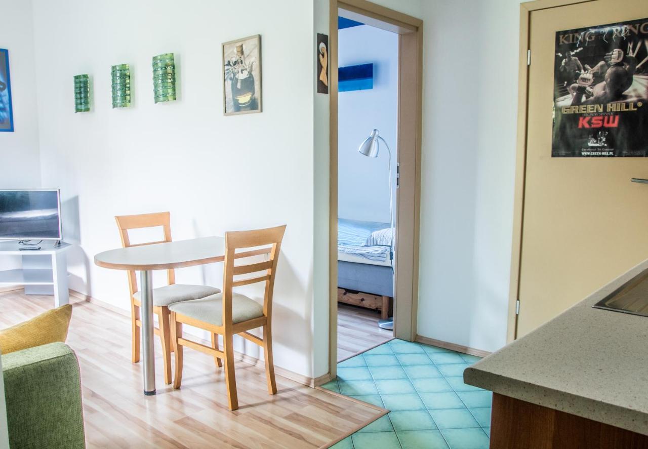 Apartament Z Parkingiem Варшава Екстер'єр фото