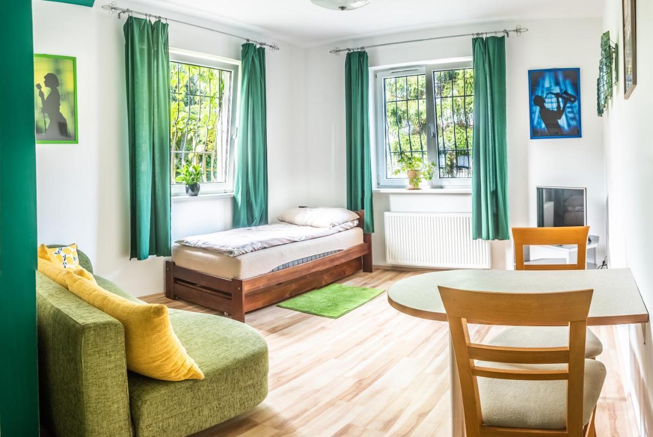 Apartament Z Parkingiem Варшава Екстер'єр фото