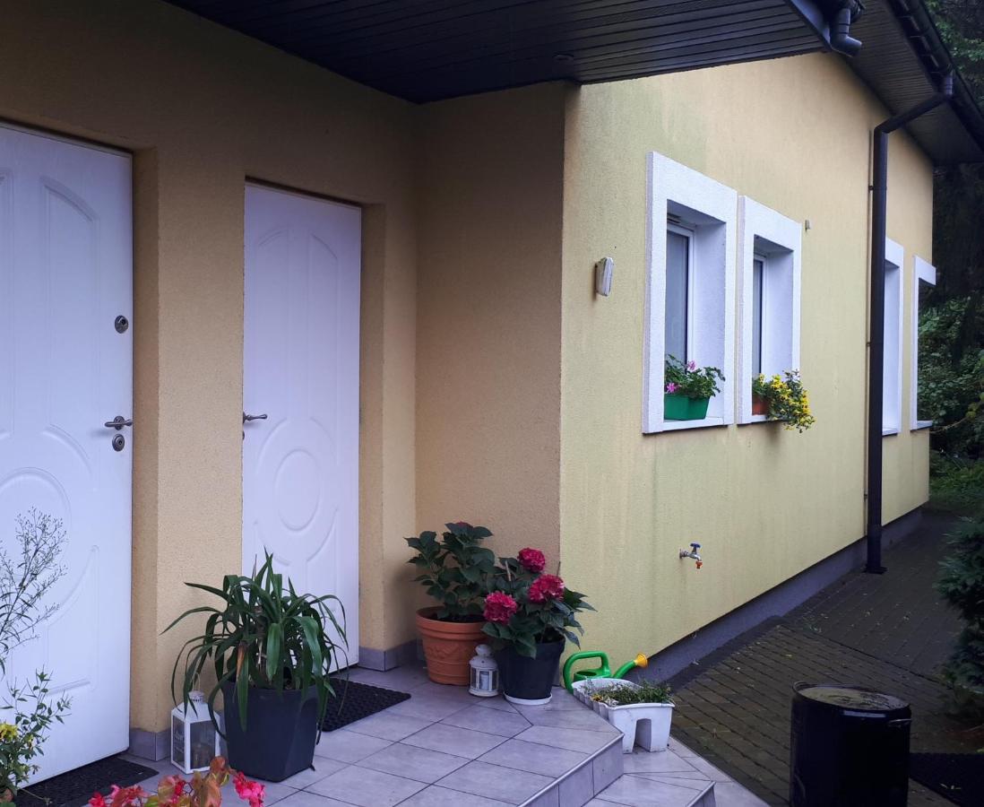 Apartament Z Parkingiem Варшава Екстер'єр фото